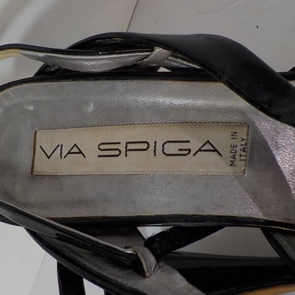 VIA SPIGA, Black Patent Leather, Sling Back Pumps with Suede Button Accent - Picture 3 of 11